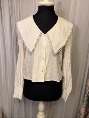 Nasty Gal Oversized Collar Blouse White Crochet Trim Long Sleeve US 2 NWOT